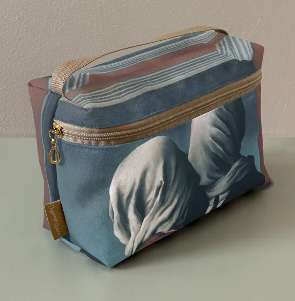Kosmetyczka kuferek Kochankowie René Magritte