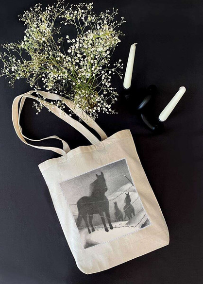 Torba z naszywką February Grant Wood