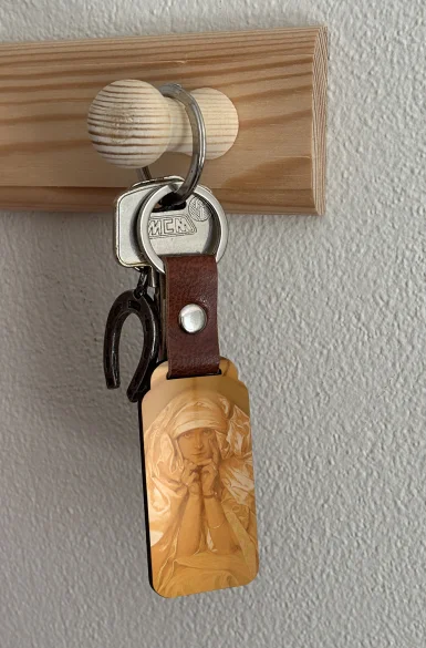 Brelok Portret córki Artysty – Jarosławy Alfons Mucha