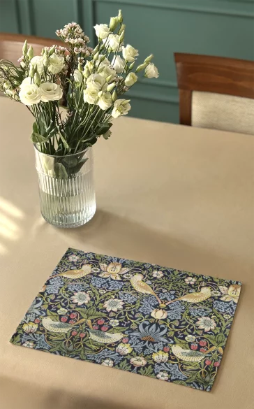 Podkładka na stół Kradzież truskawek William Morris