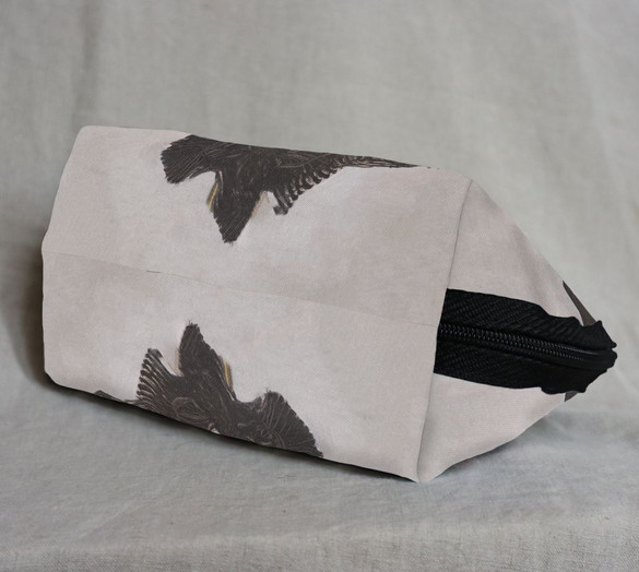 Kosmetyczka Łabędź, Nr 1 Hilma af Klint