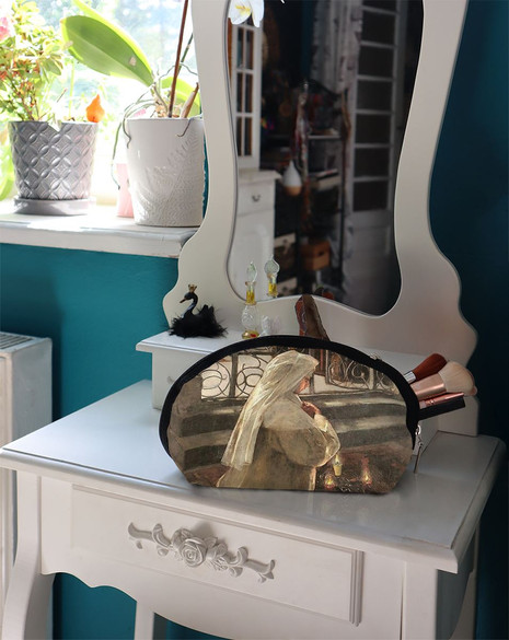 Kosmetyczka W Wielki Piątek Olga Boznańska