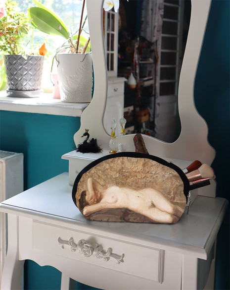 Kosmetyczka Akt kobiety leżącej Leon Wyczółkowski