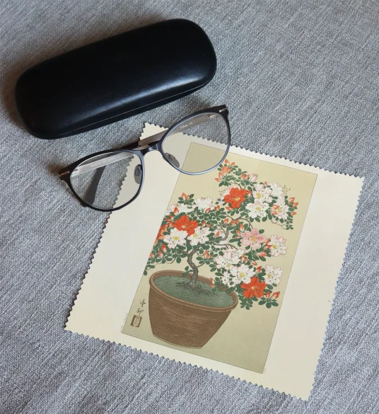 Ściereczka do okularów Azalia w doniczce Ohara Koson