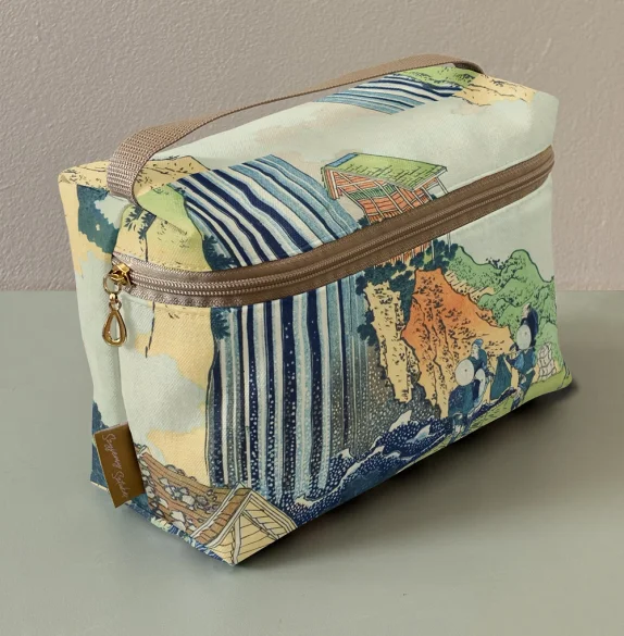 Kosmetyczka kuferek Wodospad Ono na drodze Kisokaidō Katsushika Hokusai
