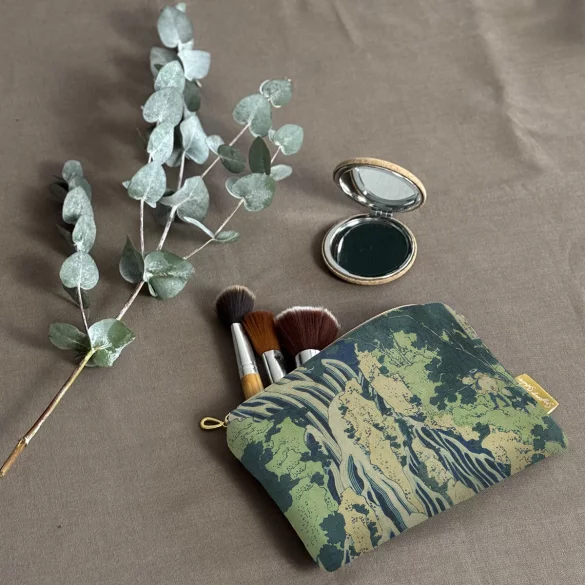 Kosmetyczka mini Wodospad Kirifuri na górze Kurokami w prowincji Shimotsuke Katsushika Hokusai