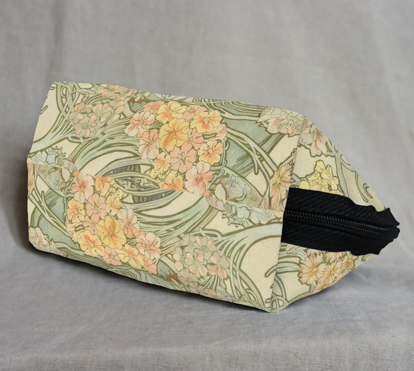 Kosmetyczka Langage des fleurs (Język kwiatów) Alfons Mucha