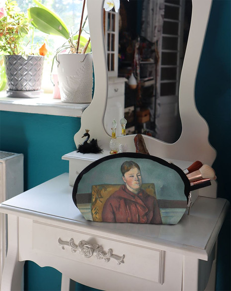 Kosmetyczka Madame Cezanne w żółtym fotelu Paul Cezanne