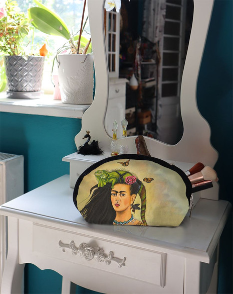 Kosmetyczka Frida z legwanem – portret inspirowany Fridą Kahlo