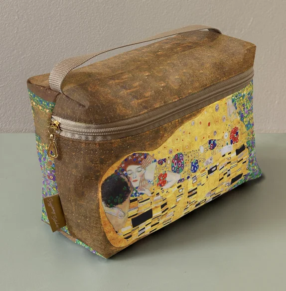 Kosmetyczka kuferek Pocałunek Gustav Klimt