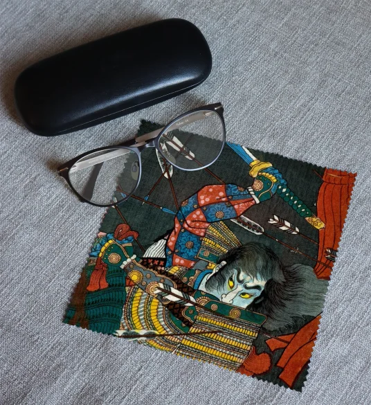 Ściereczka do okularów Bitwa pod Shijō Nawate Utagawa Kuniyoshi