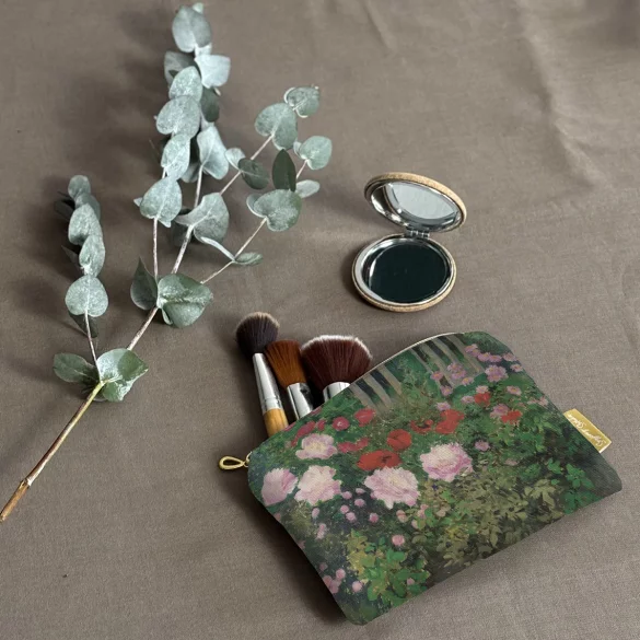 Kosmetyczka mini Kwitnące kwiaty na ogrodzeniu ogrodu Koloman Moser