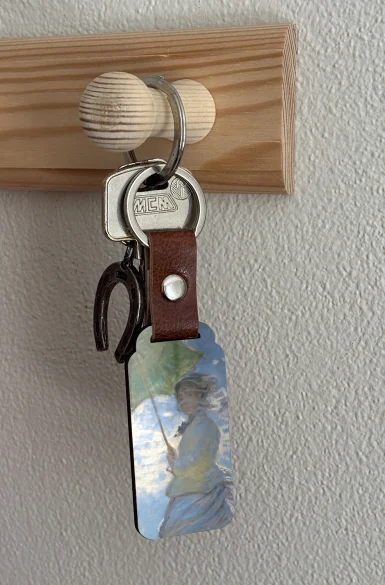 Brelok Kobieta z parasolem Claude Monet