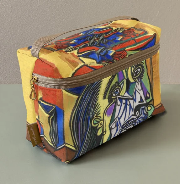 Kosmetyczka kuferek Płacząca kobieta Pablo Picasso