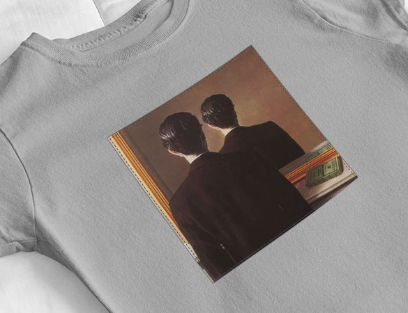 Bluzka damska z naszywką Nie reprodukować René Magritte