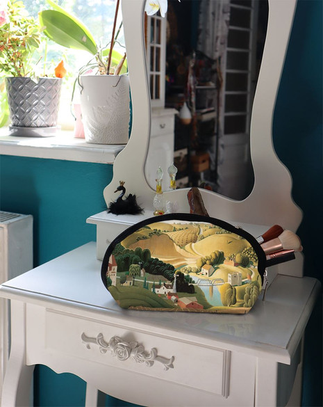 Kosmetyczka Stone City Grant Wood