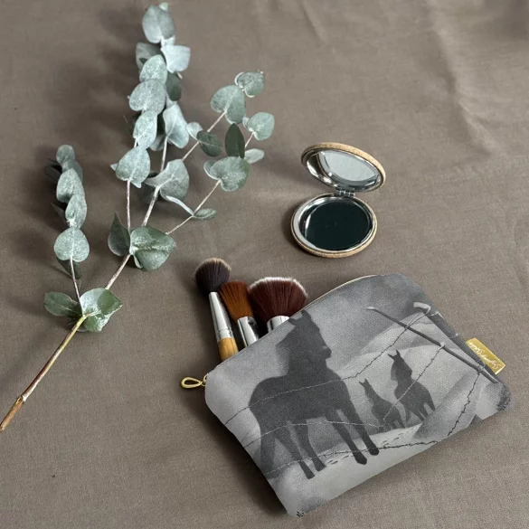 Kosmetyczka mini February Grant Wood