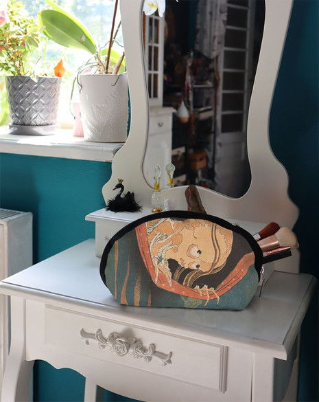 Kosmetyczka Kohada Koheiji Katsushika Hokusai