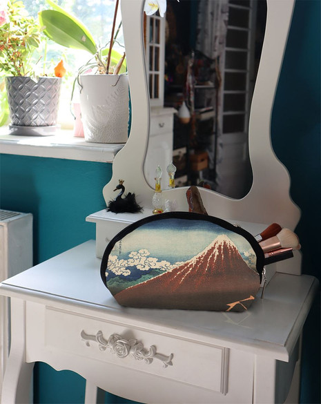 Kosmetyczka Ulewa pod szczytem Katsushika Hokusai