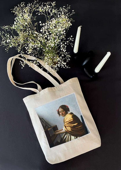 Torba z naszywką Młoda kobieta siedząca przy dziedzińcu Jan Vermeer