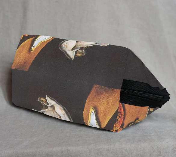 Kosmetyczka Trwałość pamięci Salvador Dali