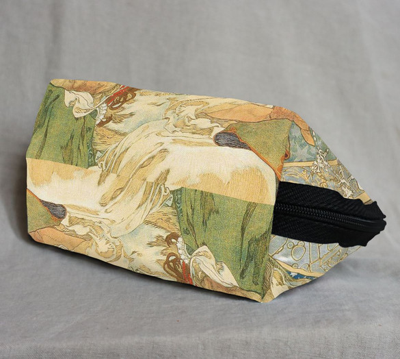 Kosmetyczka Princess Hyacinth Alfons Mucha