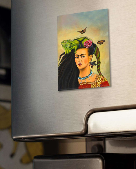 Magnes Frida z legwanem – portret inspirowany Fridą Kahlo