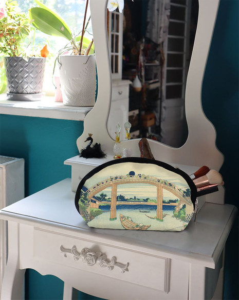 Kosmetyczka Pod mostem Mannen w Fukagawa Katsushika Hokusai